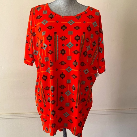 LuLaRoe “IRMA” HIGH-LOW TUNIC OVERSIZED TOP SIZE EXTRA SMALL 🌟NWT🌟 - Picture 2 of 11